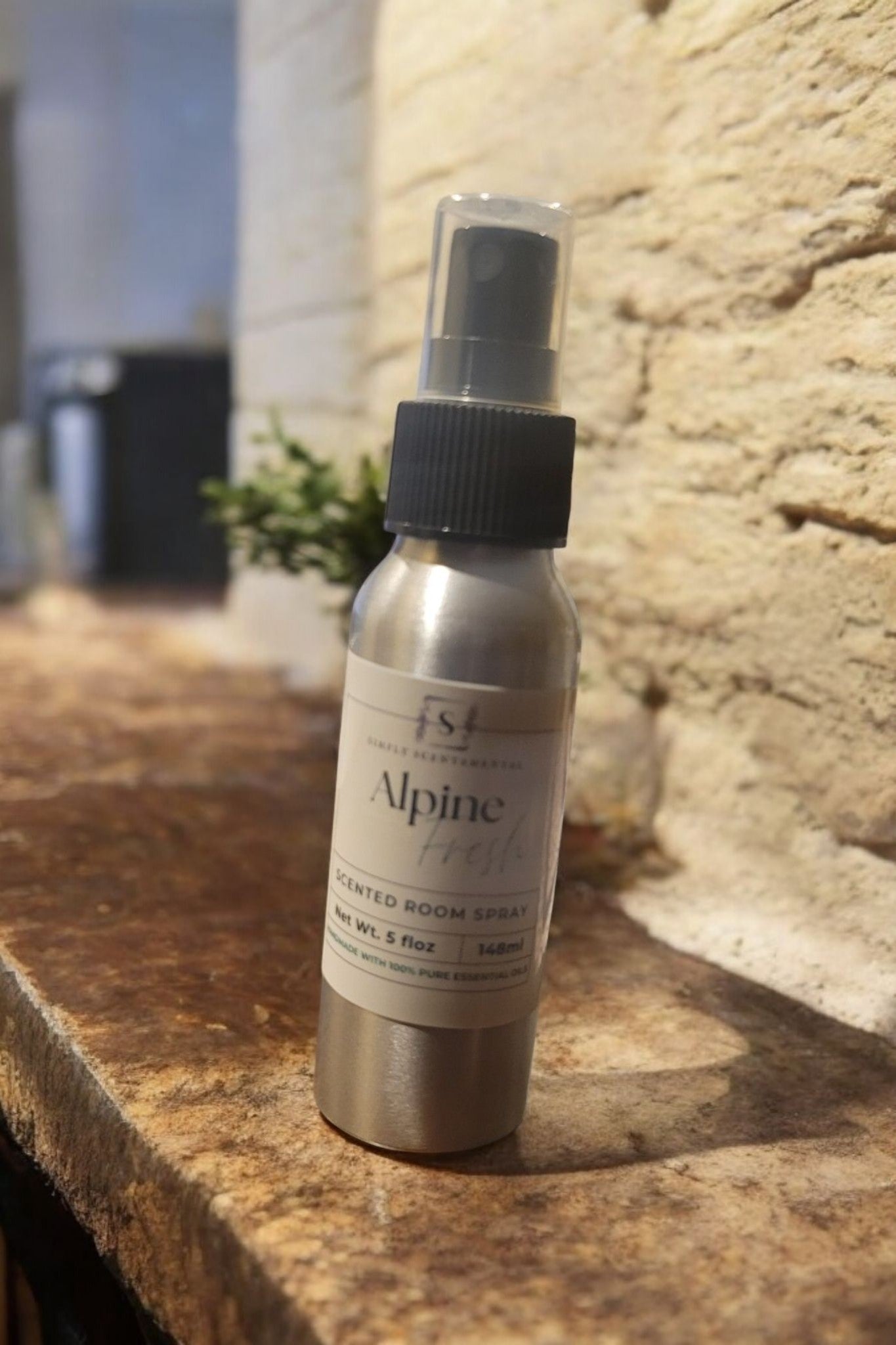 Alpine Fresh Room & Linen Spray – Crisp, Invigorating Freshness
