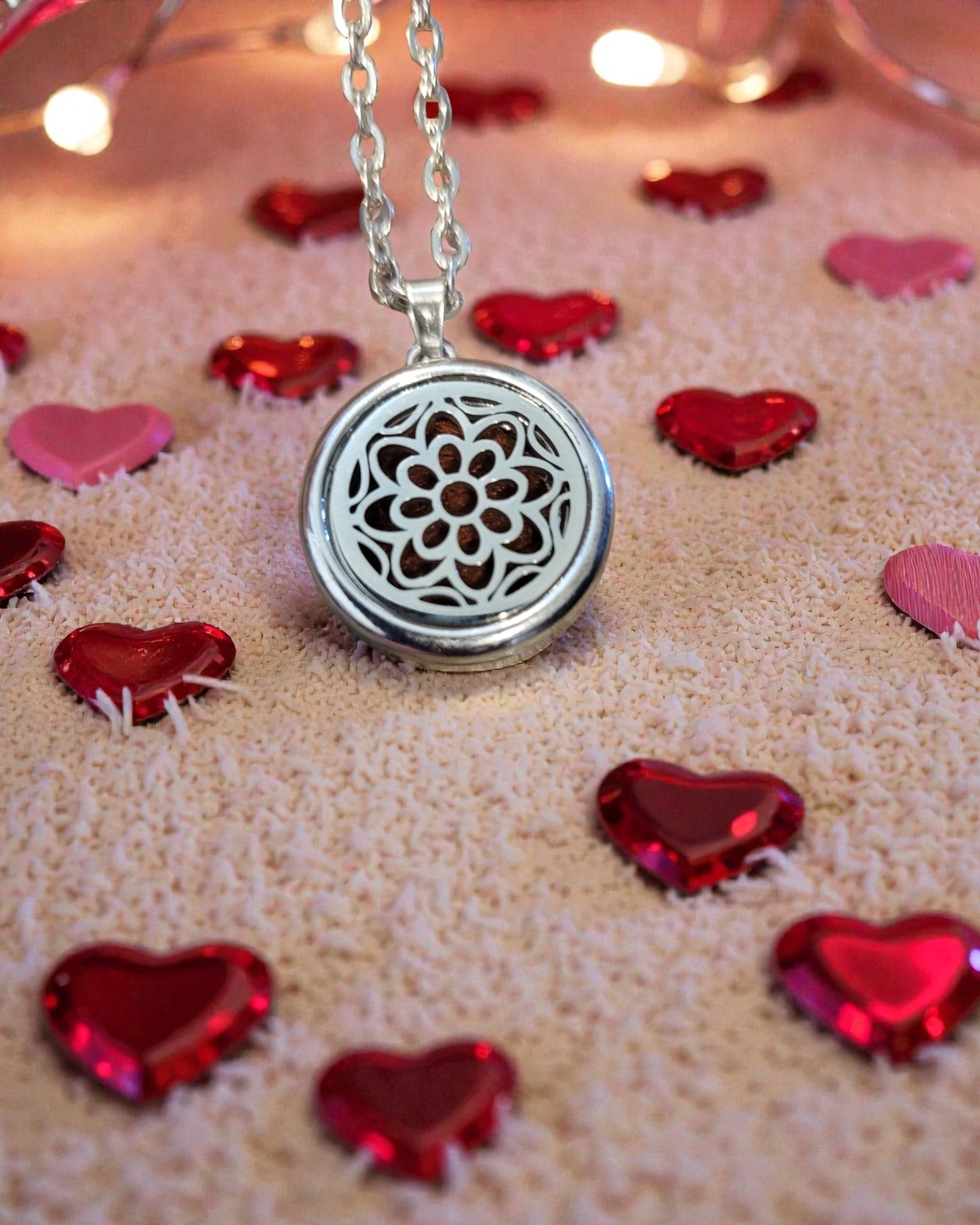 Aromatherapy Diffuser Pendant Necklace | Essential Oil Lockets