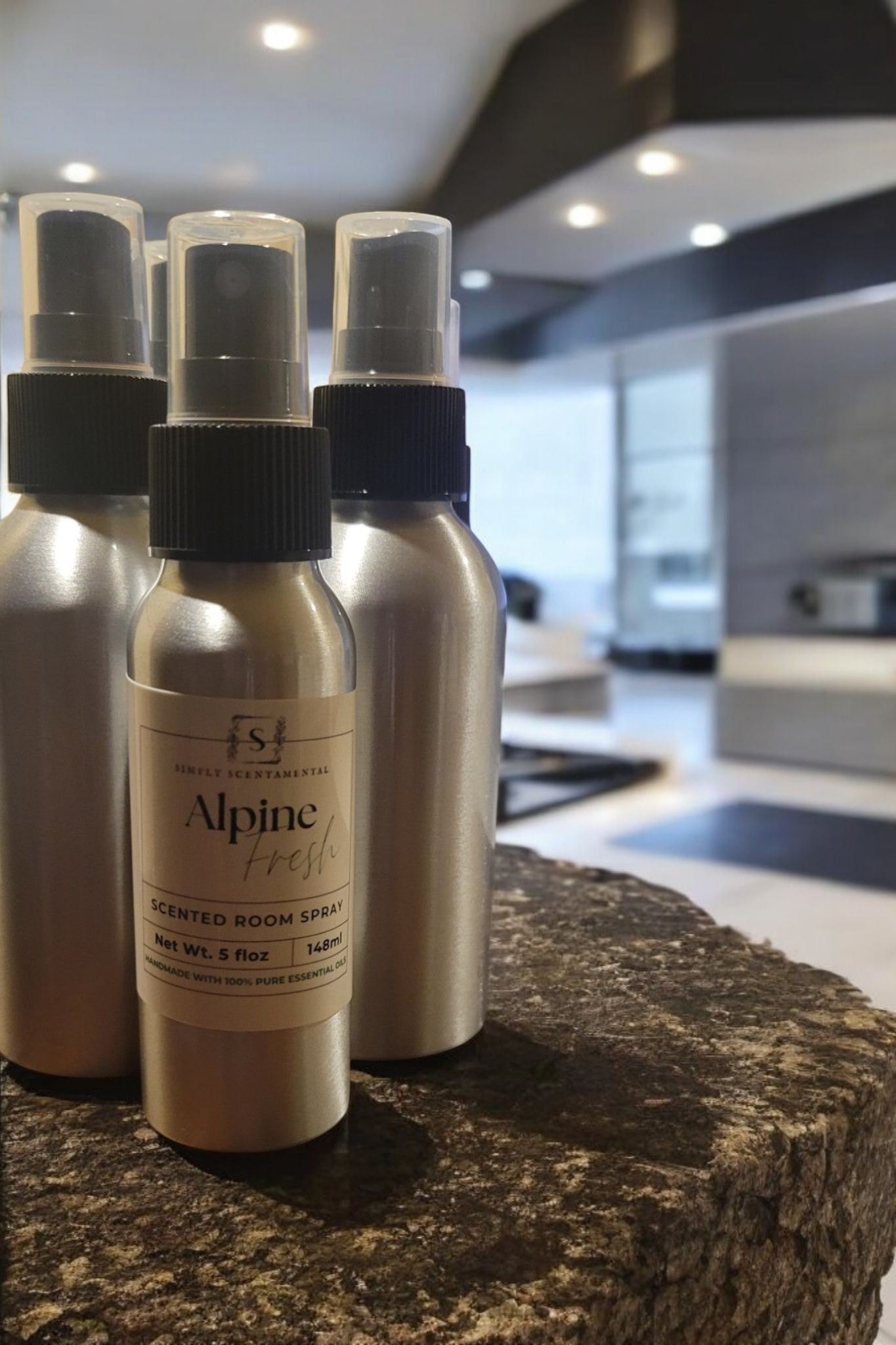 Alpine Fresh Room Spray - Invigorating Essential Oil Blend of Oregon Winter & Cool Peppermint - Simply Scentamental LLC